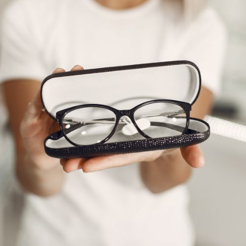 Lady showing spectacles